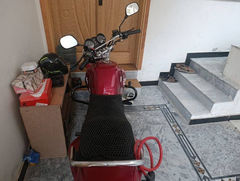 Yamaha YBR 5