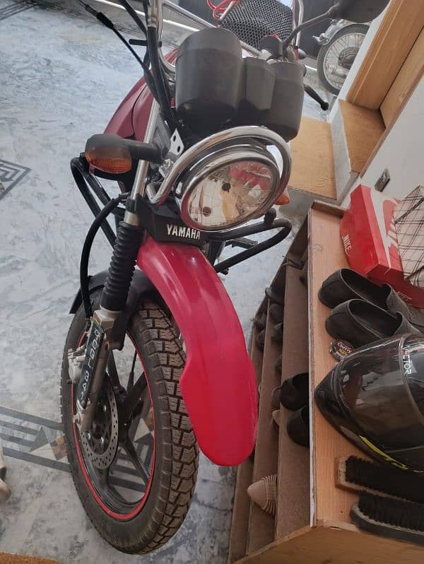 Yamaha YBR 6