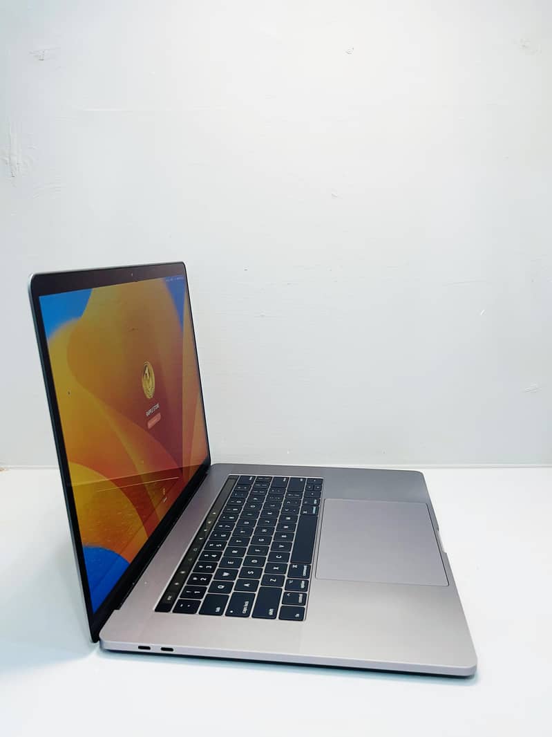 APPLE MACBOOK PRO 2017 WITH 1TB STORAGE 2