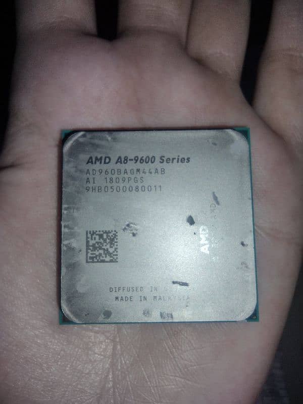 Amd A10-5800K with Radeon HD 7660D and AMD A8-9600 7th Gen APU/CPU 3