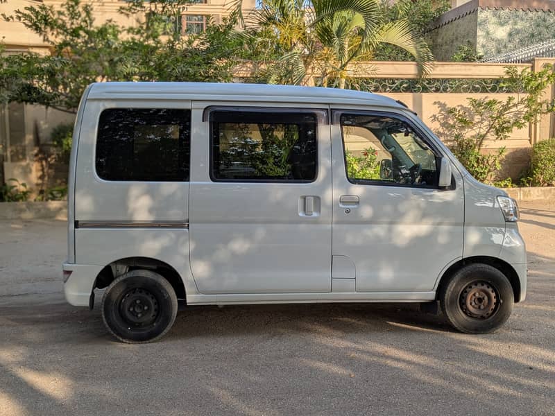 Daihatsu Hijet 2018 10