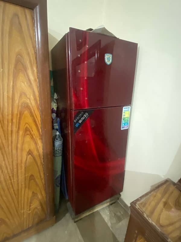 2 used refrigerators Waves & Dawalance 0