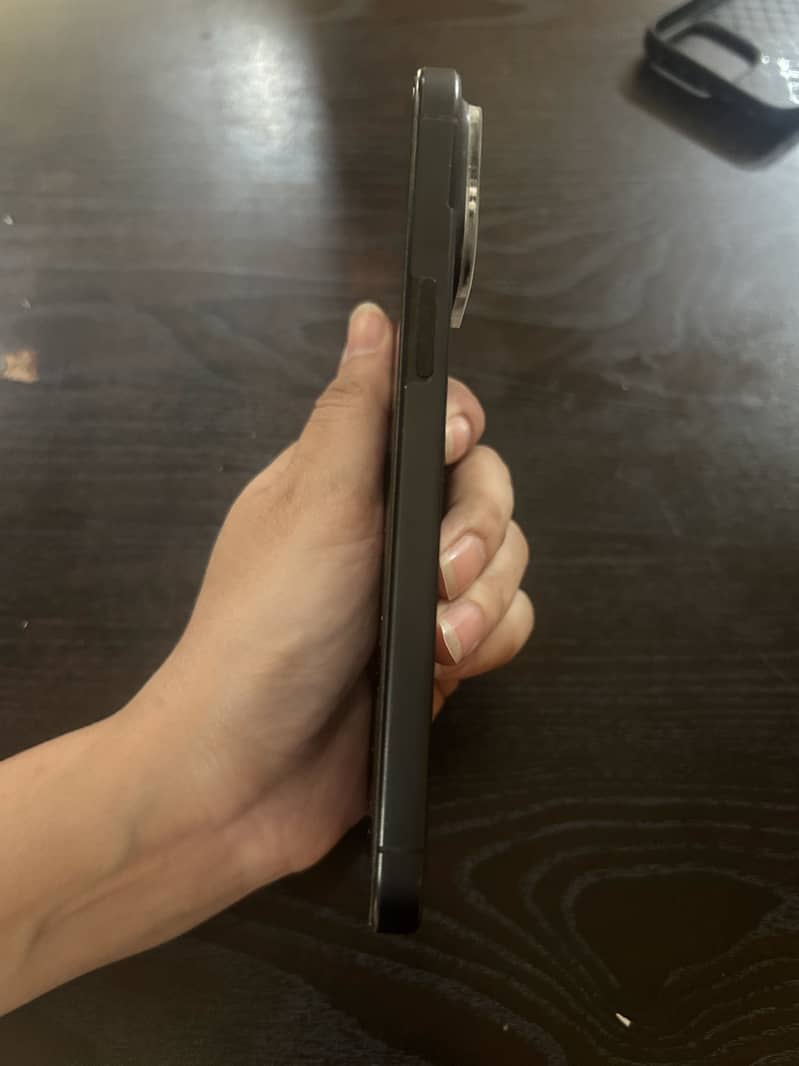 Iphone 15 pro max non PTA 100 health 2