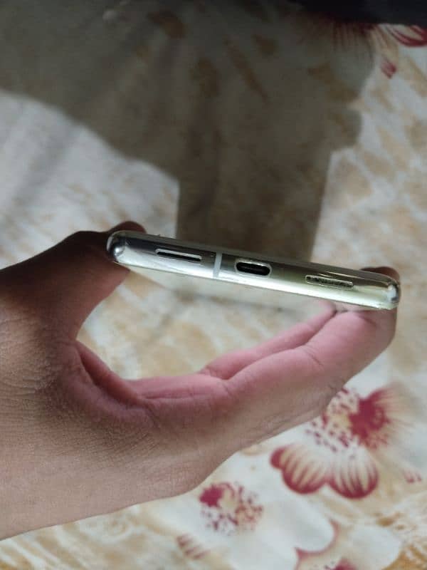 google pixel 7pro fresh condition 4