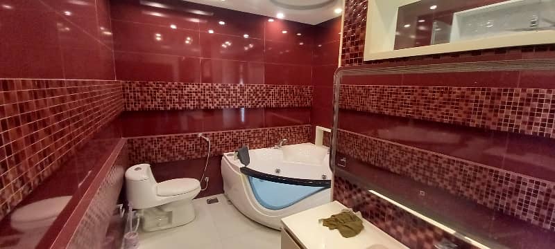 Only One Year Old Kanal 3 Bed Upper Portion For Rent In Dha Phase 4 CC Block 2