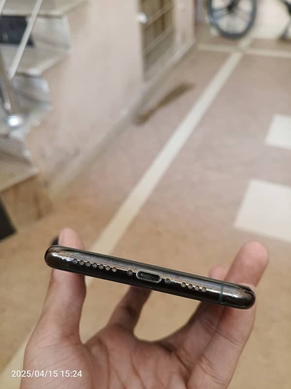11 pro max 6
