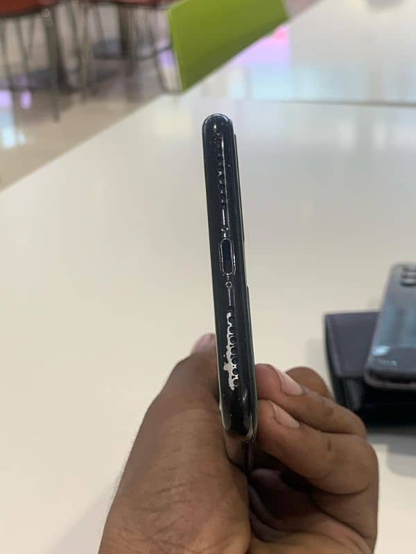 Iphone 7 plus pta 128gb 3
