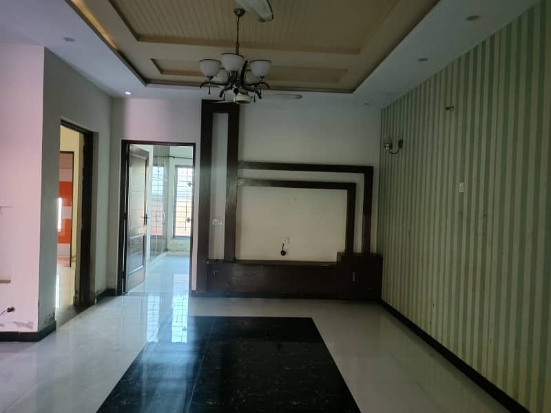 10 Marla Upper Portion For Rent For Office And Family Residents Both Options Available Very Hot Location Wapda Town Starting Block With Lower Rentil Party Gass ,Electric Meter And Water Available 8