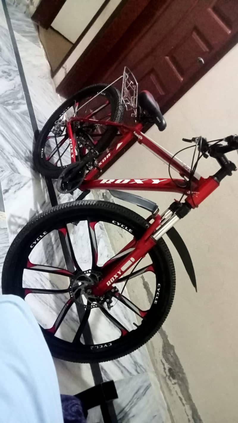(26) INCH IMPORTED (ROXY )GEAR CYCLE 1 MONTHS USED 1
