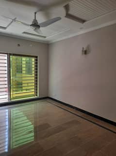 10 Marla look like brand new upper portion available for rent bahria town phase 3 Rawalpindi