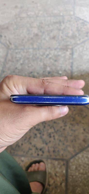 Tecno spark6 4/64 2