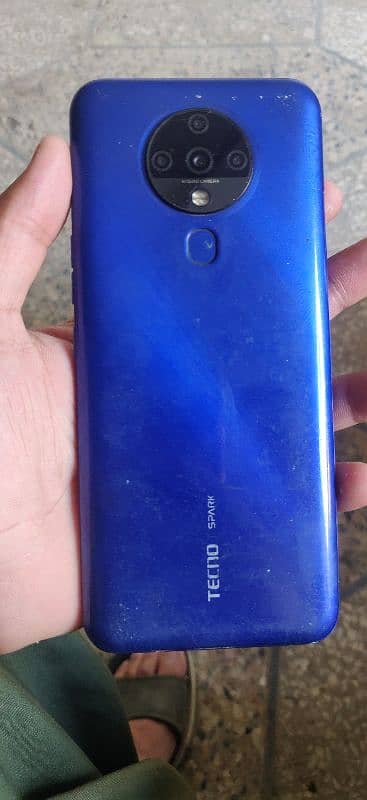 Tecno spark6 4/64 3