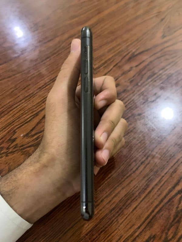 IPhone 11 pro pta approved 3