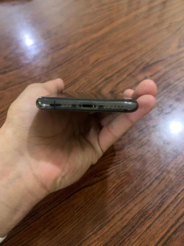 IPhone 11 pro pta approved 4