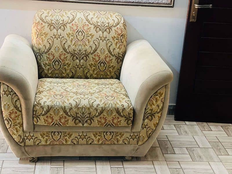 5 seater sofa set just like new 3