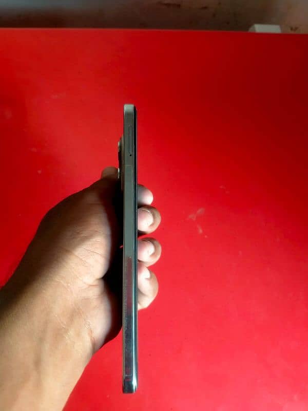 1 am selling Tecno spark 30 pro transformer edition 4