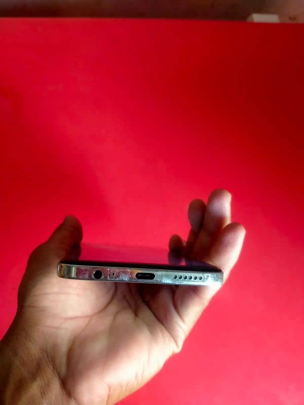 1 am selling Tecno spark 30 pro transformer edition 5