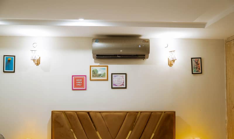 STUDIO 1 BED LUXURY FURNISHED FOR RANT IN GULBERG GREEN 6