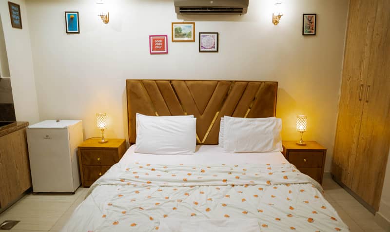 STUDIO 1 BED LUXURY FURNISHED FOR RANT IN GULBERG GREEN 7