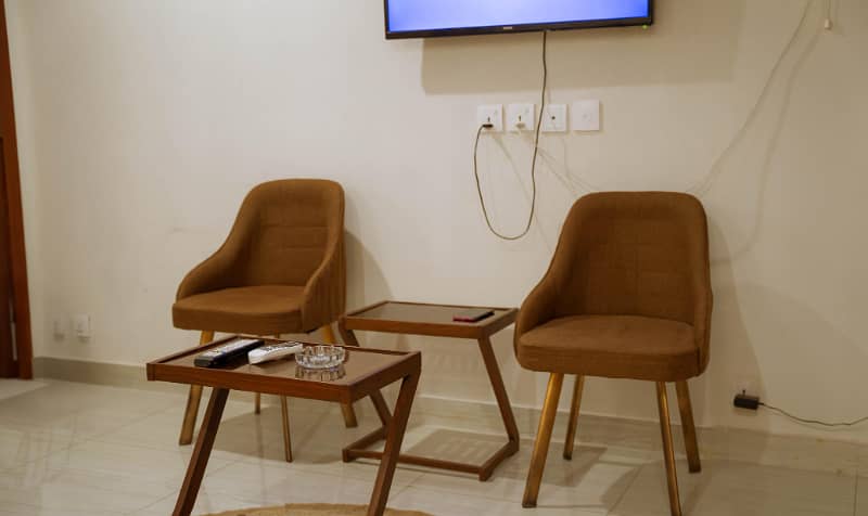 STUDIO 1 BED LUXURY FURNISHED FOR RANT IN GULBERG GREEN 8