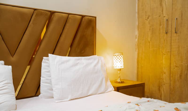 STUDIO 1 BED LUXURY FURNISHED FOR RANT IN GULBERG GREEN 19