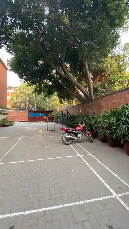 4 Kanal Lafite Commercial Building available for Rent in Gulberg Lahore 2