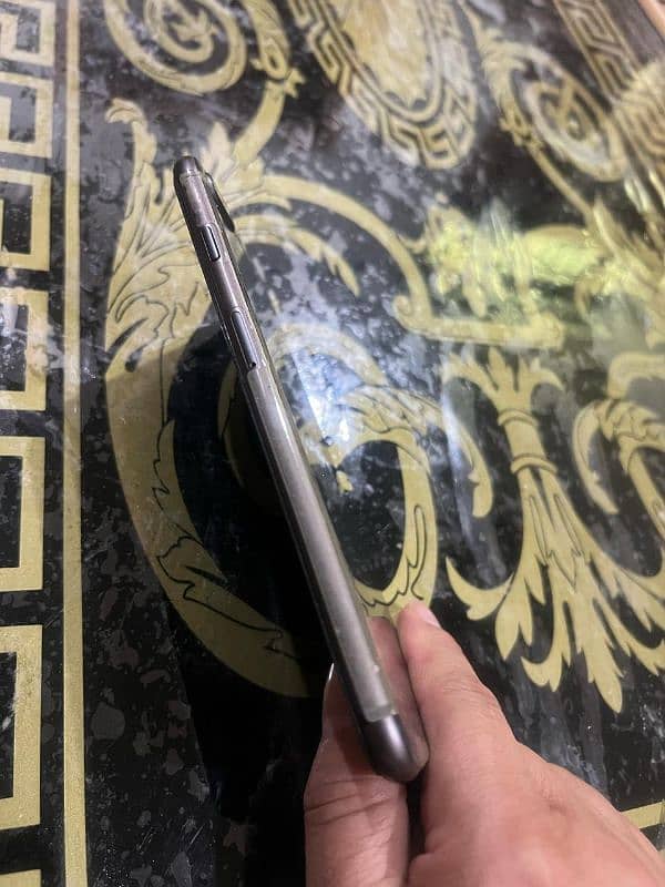 iphone 8 plus 4