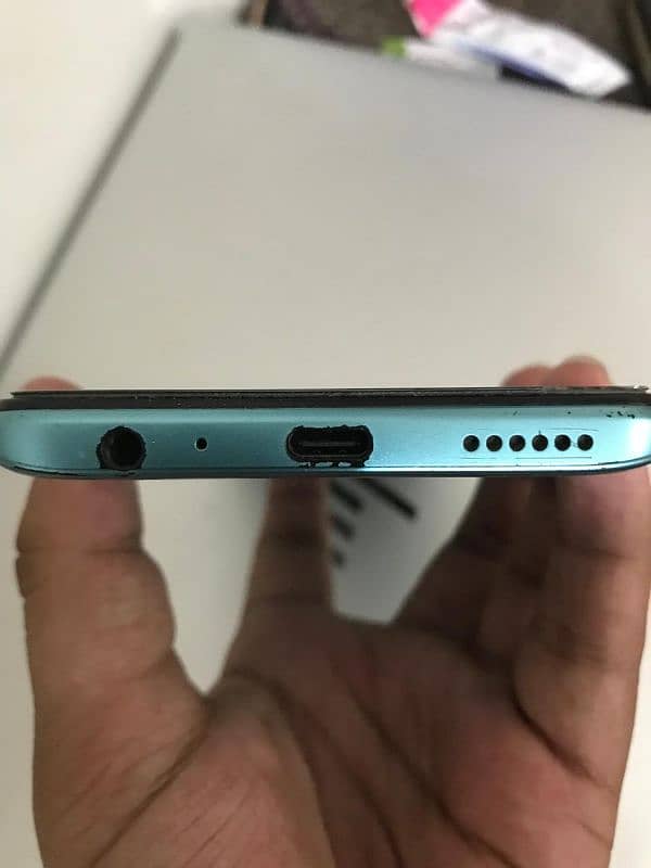 Tecno spark 8 pro 3