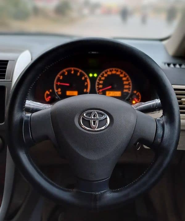 Corolla GLI 1.6 2013 15