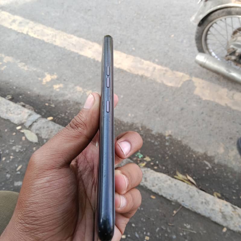 LG V50 ThinQ PTA 1
