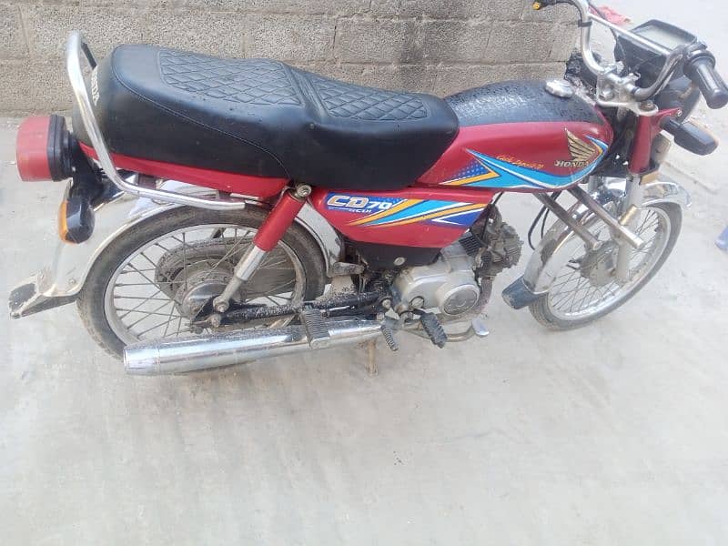 Honda CD 70 Lahore number model 2019 1