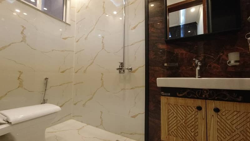 Book Prime Location House Today In Formanites Housing Scheme - Block M 8