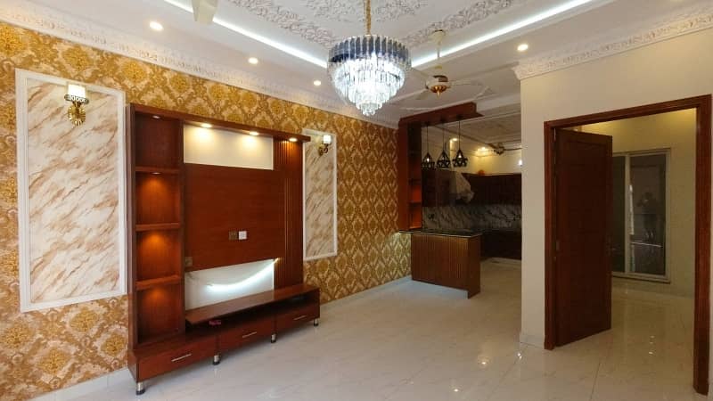 Book Prime Location House Today In Formanites Housing Scheme - Block M 21