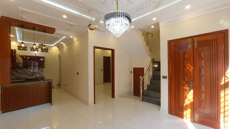 Book Prime Location House Today In Formanites Housing Scheme - Block M 22