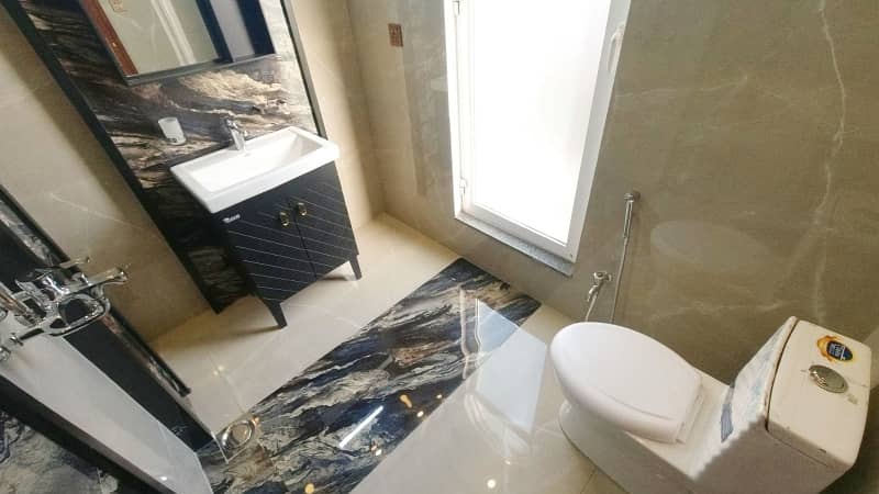Book Prime Location House Today In Formanites Housing Scheme - Block M 36