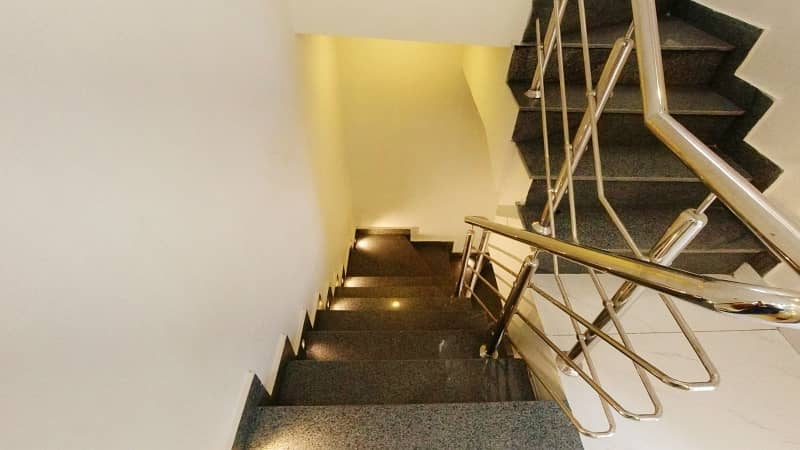 Book Prime Location House Today In Formanites Housing Scheme - Block M 37