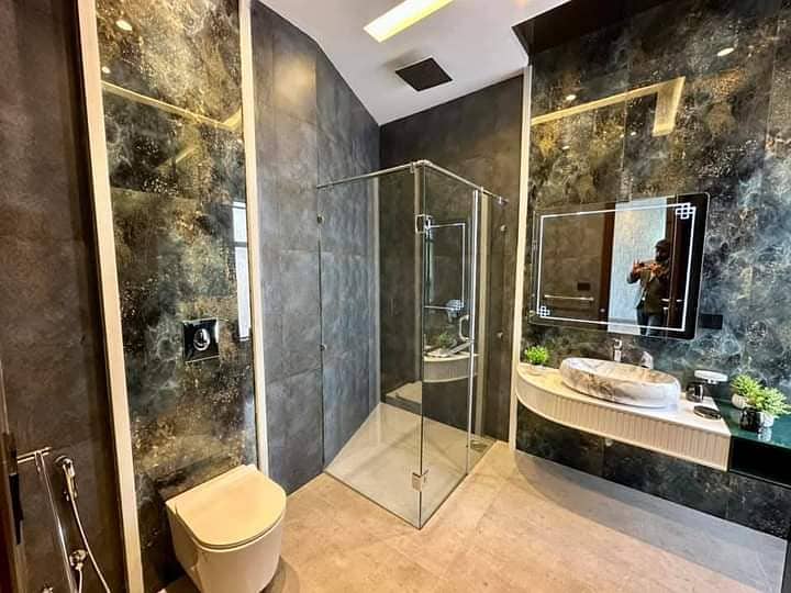 5 Marla Brand New Luxury Upper Portion Available For Rent In Formanites Housing Scheme Block - N Lahore. Only 35000 Thousand 7