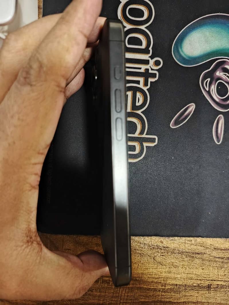 iPhone 15 Pro (JV) in excellent condition 1