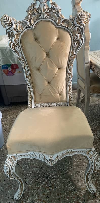 Royal Style Dining Table 3
