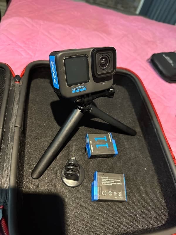 Go Pro 10 for sale in mint condition 4