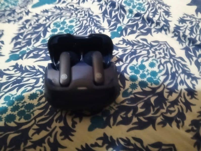 Zerolife style wave earbuds 6 months warranty remaining 3