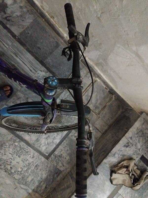 bicycle with original gears and all disc breaks 5