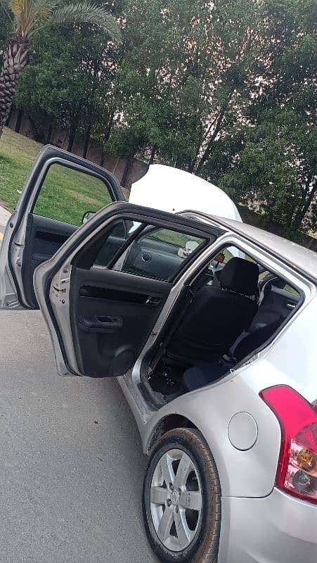 Suzuki Swift 2012 DLX 7