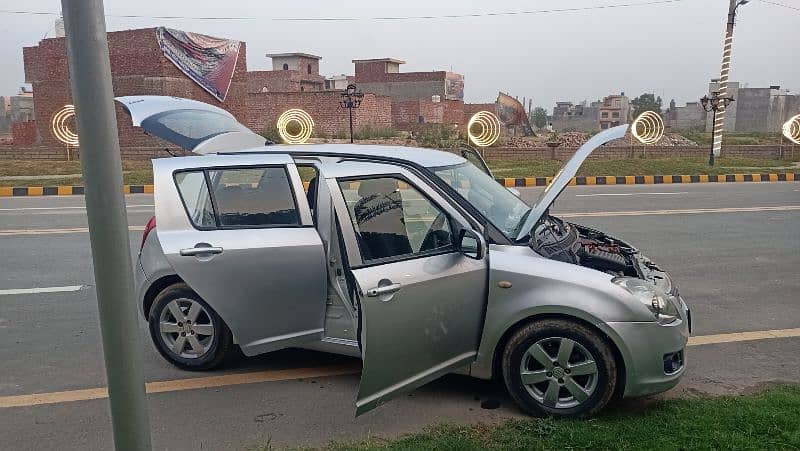 Suzuki Swift 2012 DLX 10