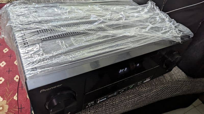 Pioneer VSX-329 5.1 Amplifier With remote 1