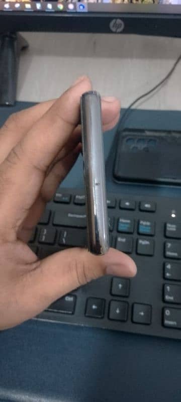 sumsung a32 mobile 3