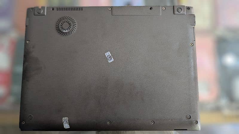 Toshiba Laptop - Core i3 3rd Generation in Slim body 1