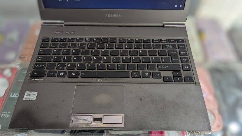 Toshiba Laptop - Core i3 3rd Generation in Slim body 3
