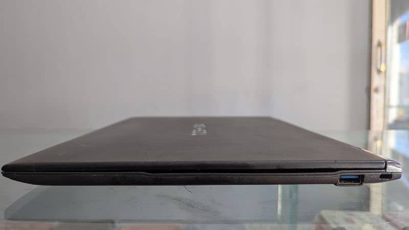 Toshiba Laptop - Core i3 3rd Generation in Slim body 6