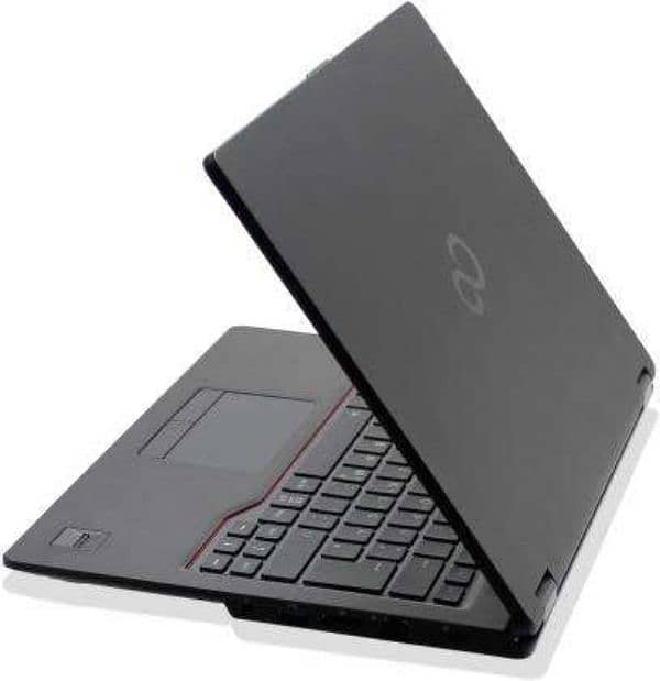 Fujitsu U758 i5 8th gen 1